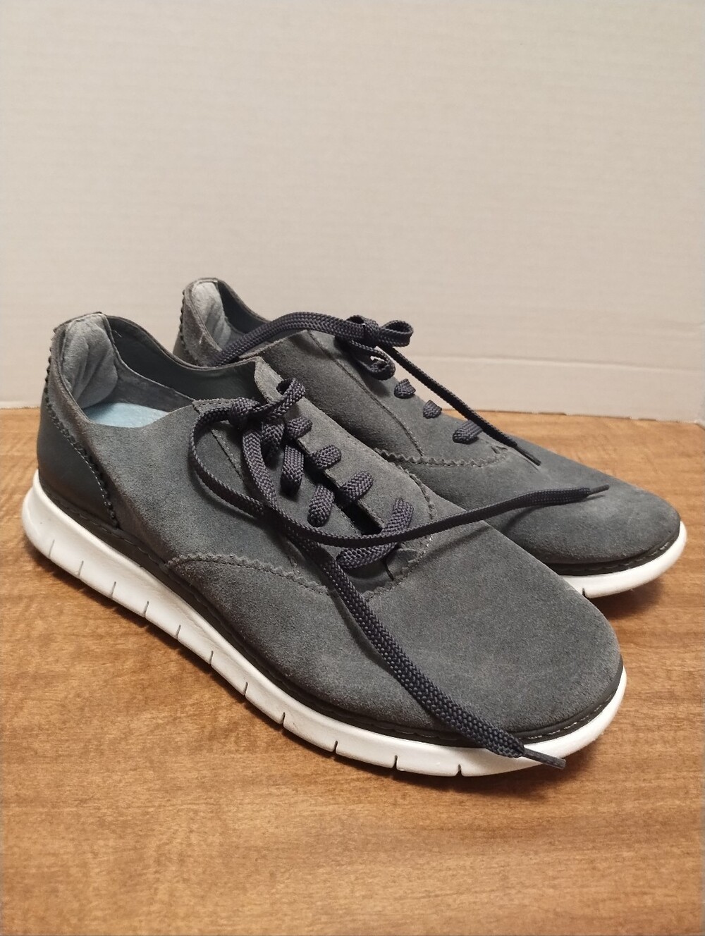 Women's Casual Suede Lace-Up Sneakers in Dark Gray